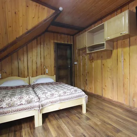 Fayniy Motel