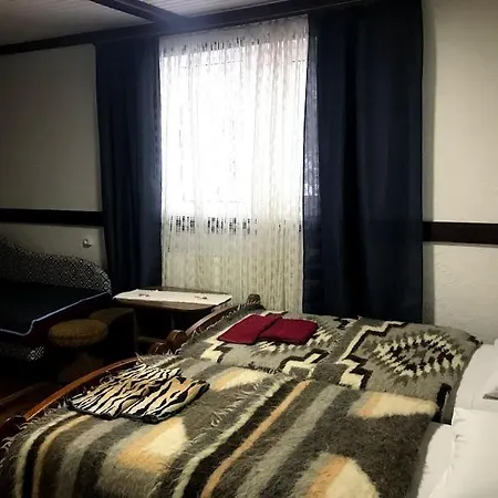 Fayniy Motel