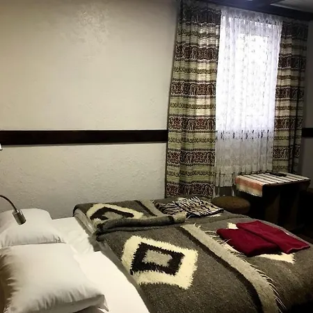 Motel Fayniy Tatariv